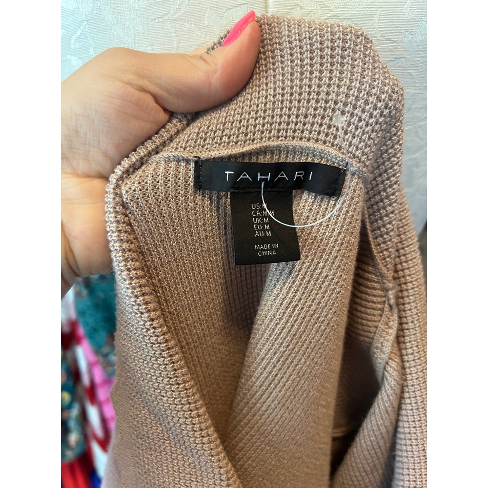 Tahari Womens Tan Waffle Knit Cardigan Scalloped Collar Gold Crest Button Down M - Picture 7 of 9